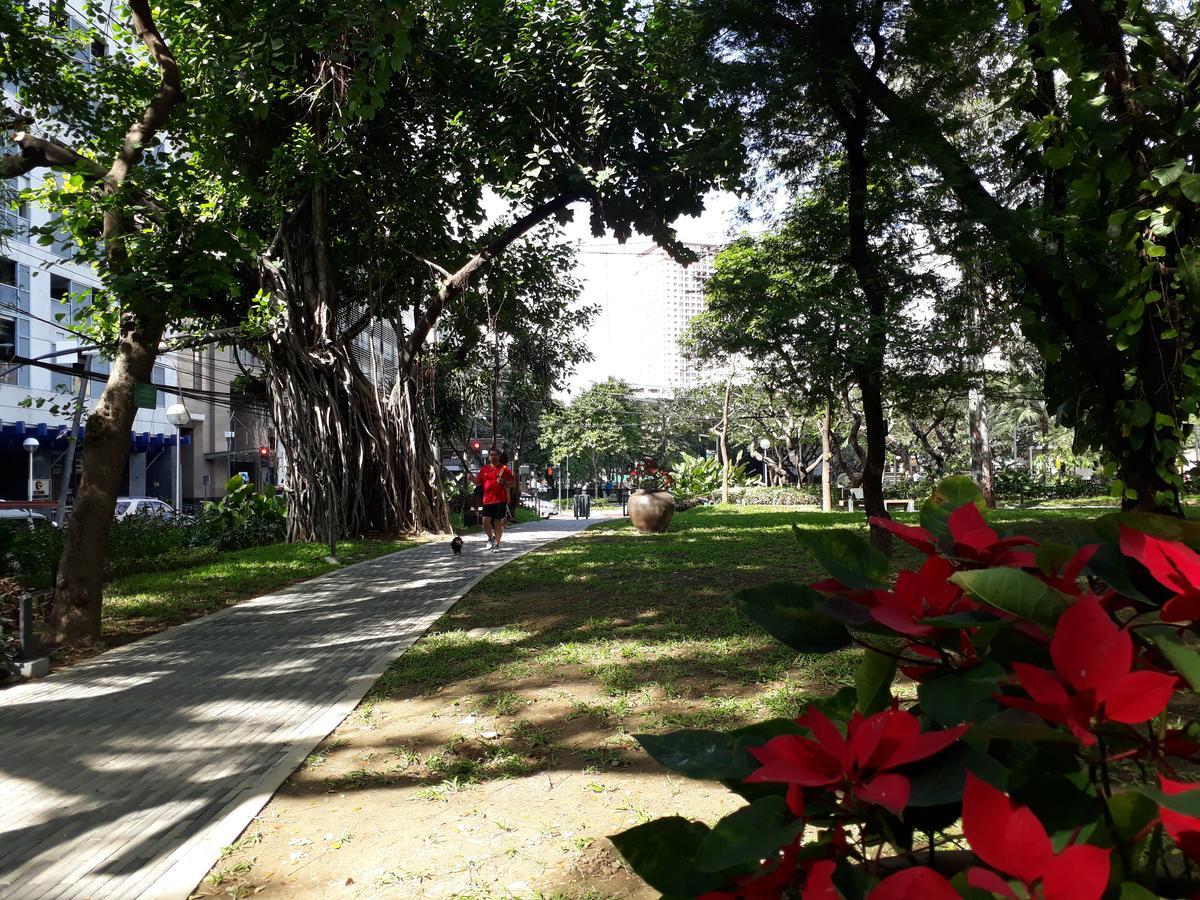 Kl Executive Greenbelt Manila Esterno foto